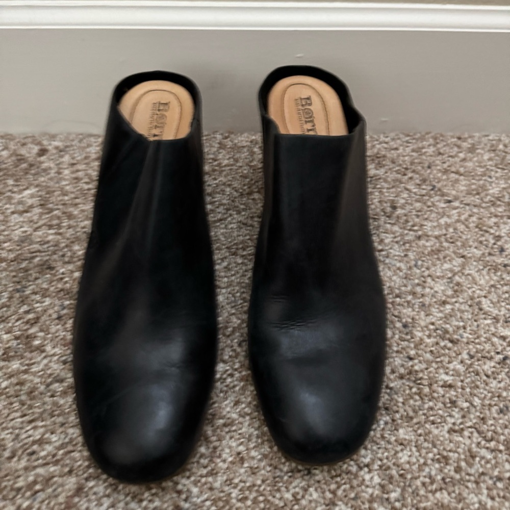 Born Women's Black Leather Mules